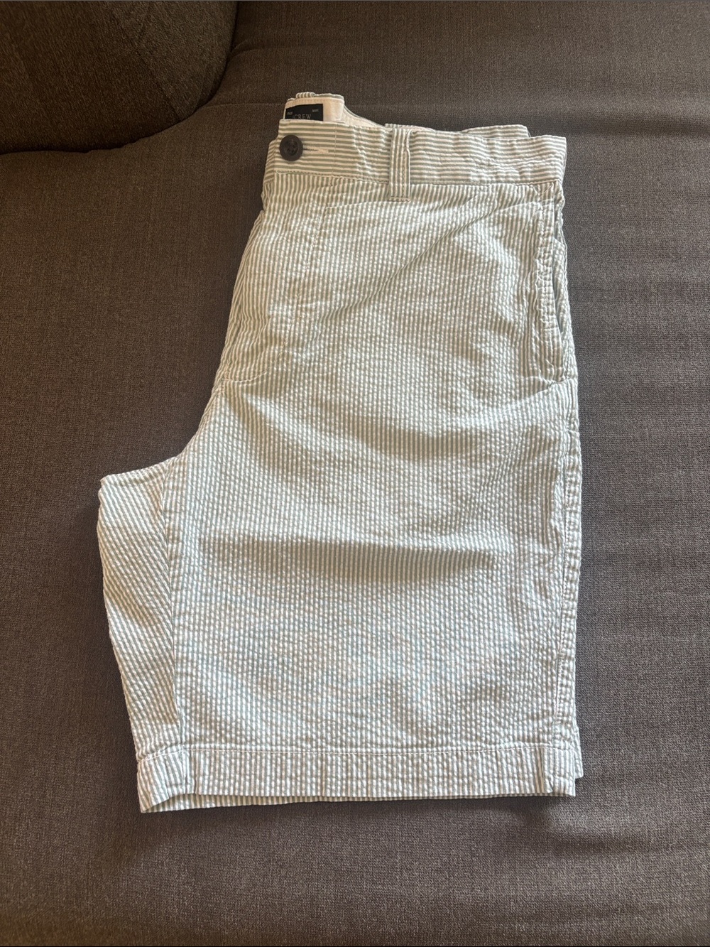J crew Mens 34 green and white micro stripe chino stretch shorts 9 inch inseam